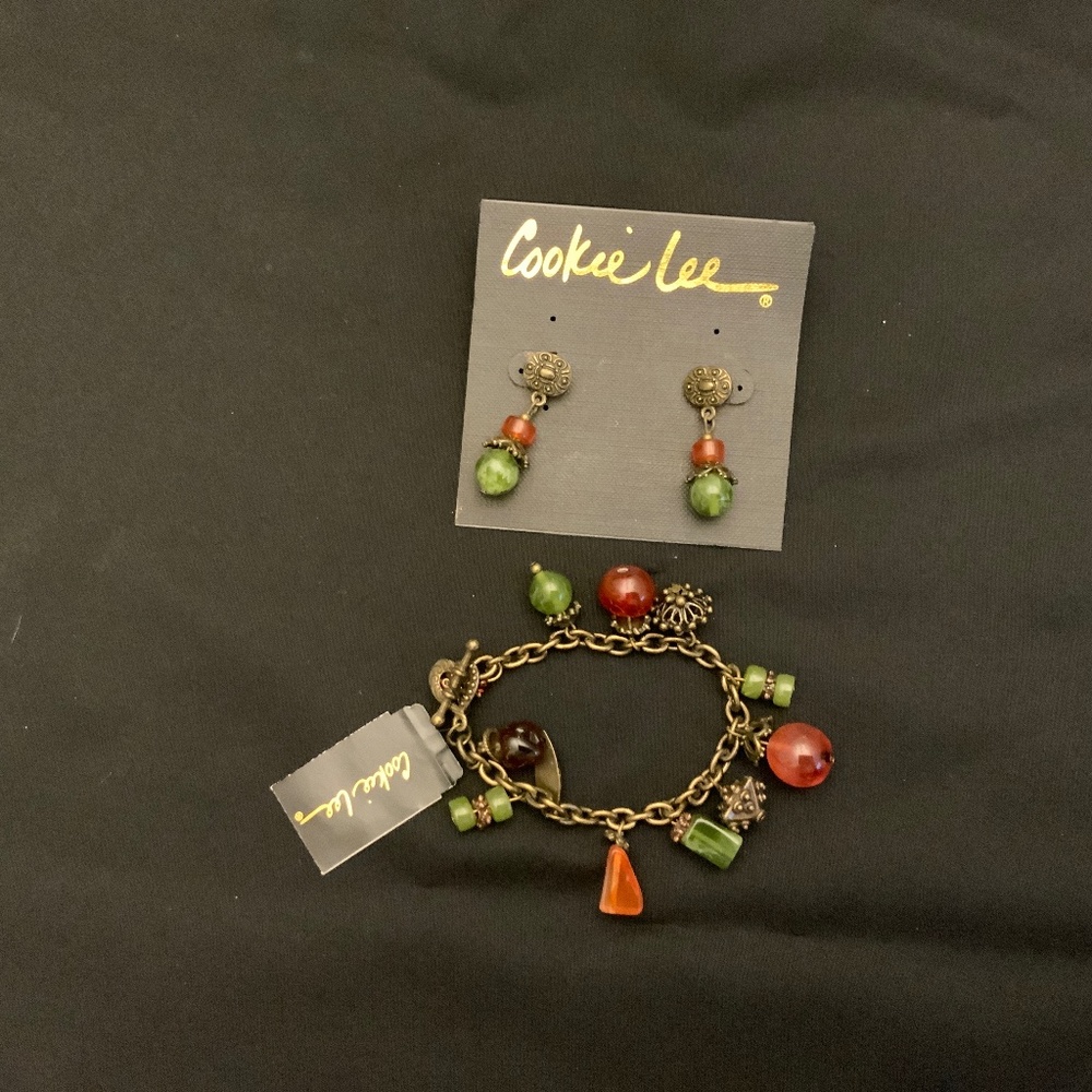 2/ NWT Cookie Lee Bracelet & Earring Set 2 - Green/Orange stone set